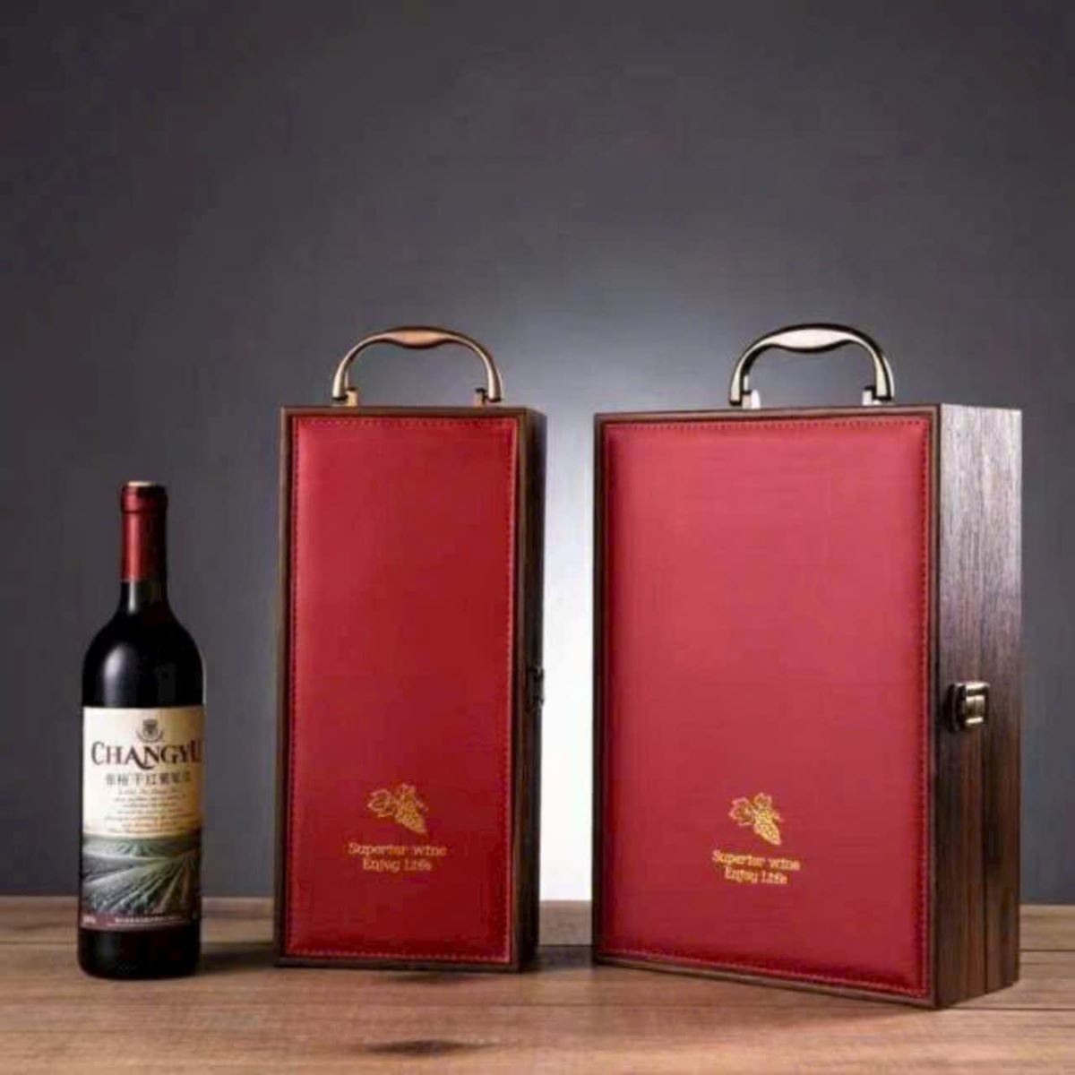 Hộp quà tặng rượi vang