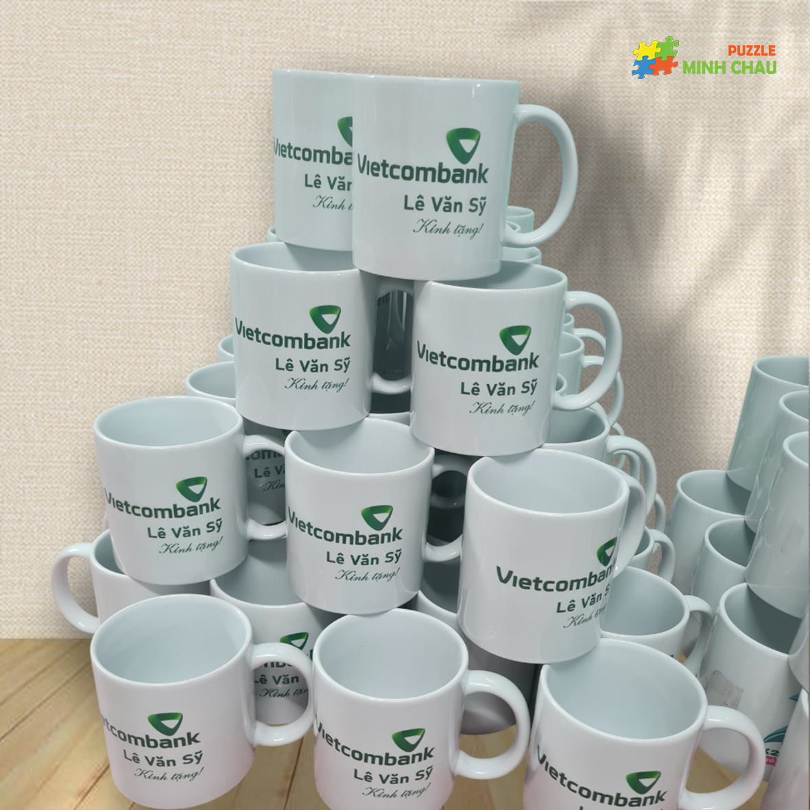 Ly sứ in logo hộp trơn